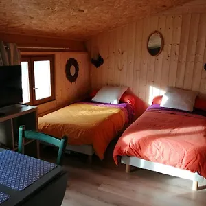 https://le-clos-de-lange.midi-pyreneeshotels.com