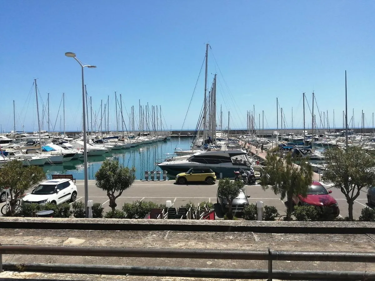 Joli Studio Bord De Mer, Clim, Balcon, Parking Prive 멍똥